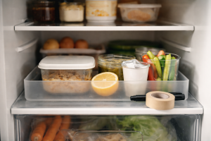 Madspild ned på 10 minutter: mit lille system der redder køleskabet (og budgettet)