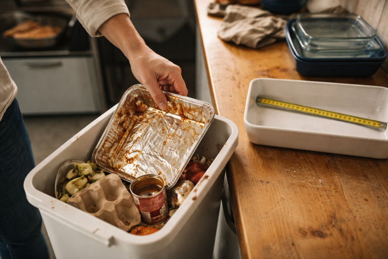 Den dag jeg måtte grave lasagnen op af skraldespanden (for at måle mit fad)